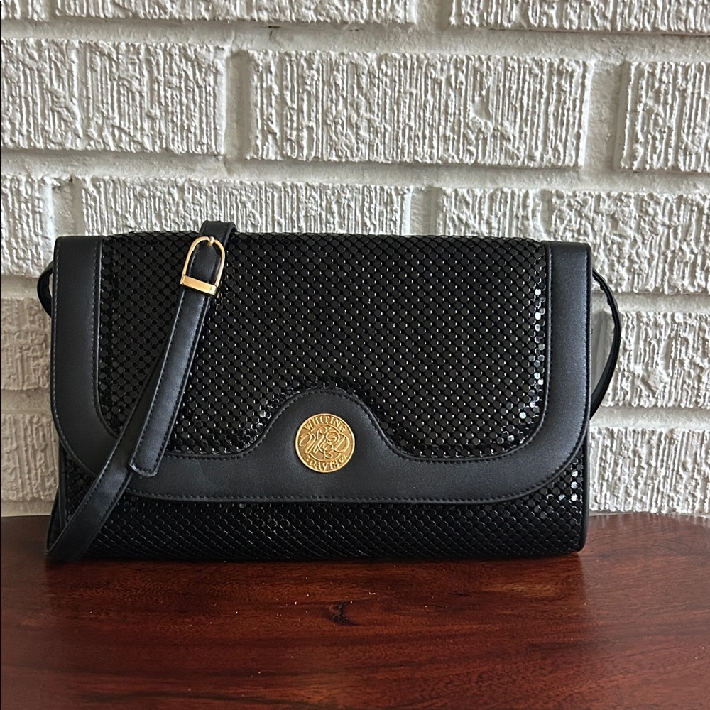 Whiting & Davis Co- Vintage black metal mesh clutch/shoulder bag